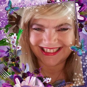 Meet your Posher, Christine